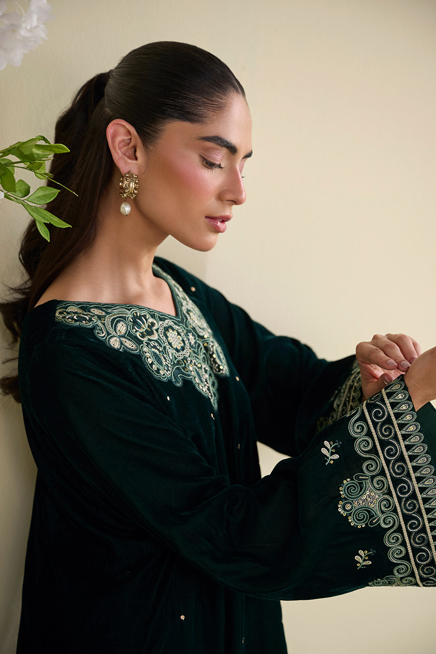 BOTTLE GREEN 2PCS EMBROIDERED KURTA WITH TROUSER
